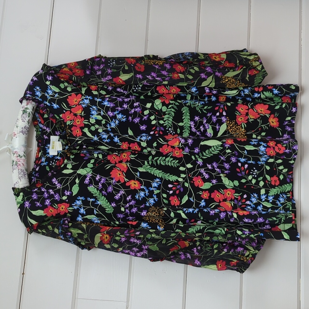 Flower long sleeve blouse, size L